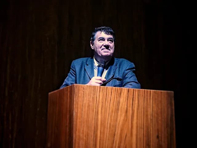 "Capitalismo, Poupança, Trabalho Duro e Religião"